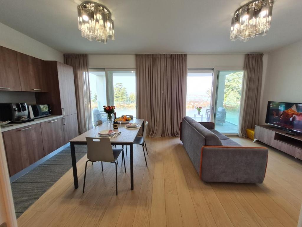 Sole Di Diana Luxury Apartments Peschiera del Garda Eksteriør bilde
