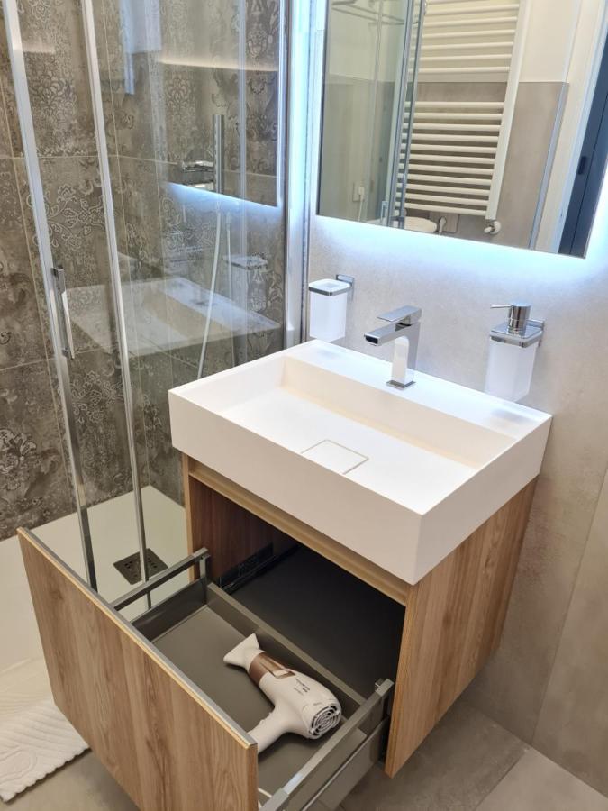 Sole Di Diana Luxury Apartments Peschiera del Garda Eksteriør bilde
